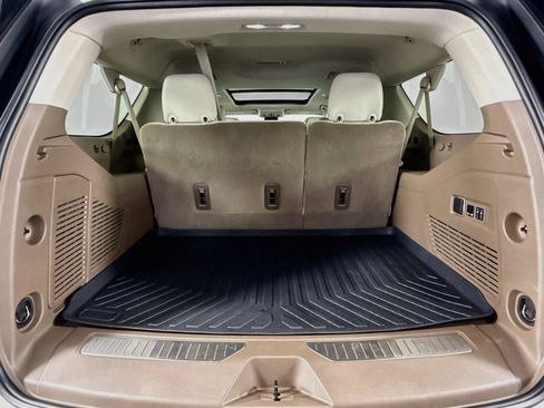 Used 2024 GMC Yukon XL Denali AWD/4WD image 36