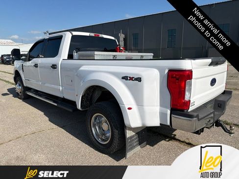 Used 2019 Ford F350 XLT AWD/4WD image 4