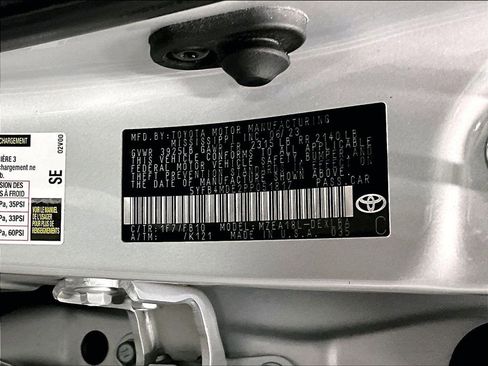 Used 2023 Toyota Corolla LE FWD image 33