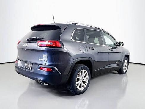 Used 2016 Jeep Cherokee Latitude w/ Comfort/Convenience Group FWD image 7