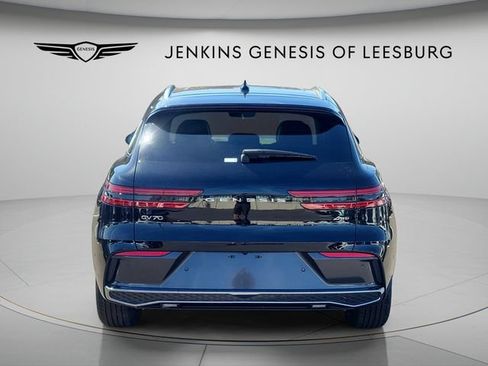 Used 2026 Genesis GV70 2.5T Advanced w/ G1 Accessory Package AWD/4WD image 5