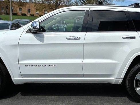 Used 2014 Jeep Grand Cherokee Overland w/ Advanced Technology Group image 7
