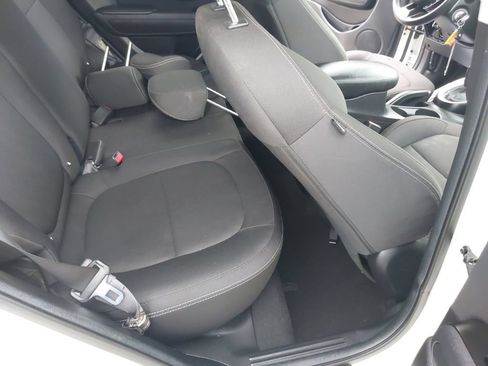 Used 2018 Kia Soul w/ Convenience Package FWD image 12