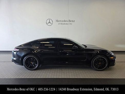 Used 2023 Porsche Panamera 4 Platinum Edition AWD/4WD image 4
