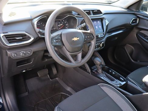 Used 2021 Chevrolet TrailBlazer LT w/ Convenience Package image 5