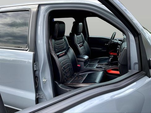 Certified 2025 Nissan Frontier PRO-4X w/ Pro Premium Package AWD/4WD image 33