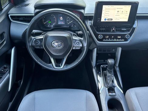 Used 2024 Toyota Corolla Cross AWD Hybrid image 13