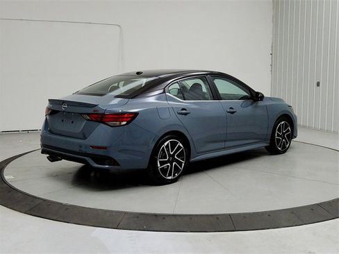 New 2025 Nissan Sentra SR image 7