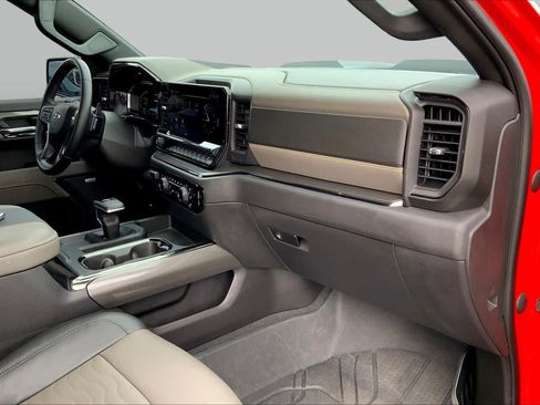 Used 2023 Chevrolet Silverado 1500 ZR2 AWD/4WD image 18