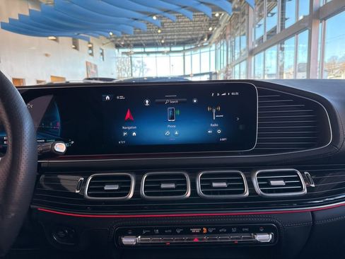New 2025 Mercedes-Benz GLS 63 AMG 4MATIC image 23