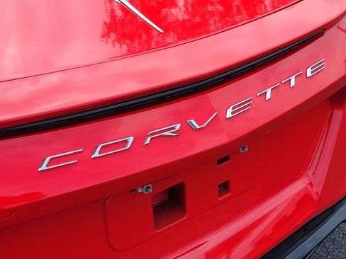 Used 2021 Chevrolet Corvette Stingray Coupe w/ Chrome Exterior Badge Package RWD image 6