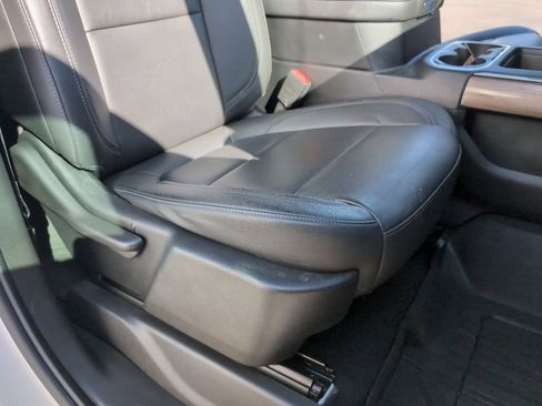 Used 2020 Chevrolet Silverado 1500 LT Trail Boss image 35