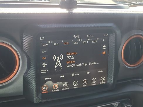 Used 2022 Jeep Gladiator Mojave w/ LED Lighting Group AWD/4WD image 23