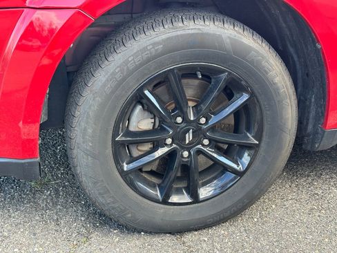 Used 2019 Dodge Journey SE w/ Blacktop Package FWD image 4