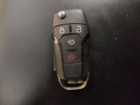 Used 2023 Ford Explorer 2WD image 32