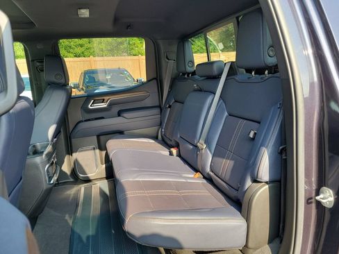 Used 2022 Chevrolet Silverado 1500 High Country w/ High Country Premium Package AWD/4WD image 16