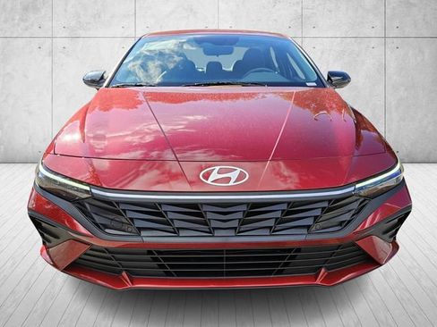 Used 2026 Hyundai Elantra Sport FWD image 5