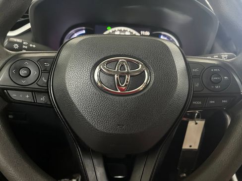 Used 2024 Toyota RAV4 LE AWD/4WD image 59
