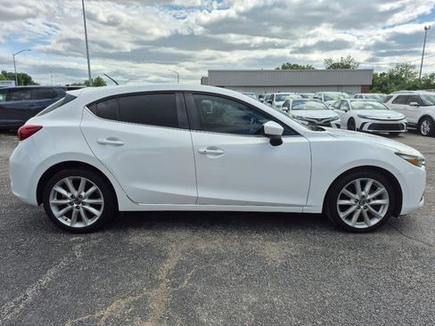Used 2017 MAZDA MAZDA3 Touring FWD image 6
