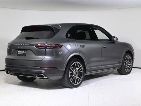 Certified 2023 Porsche Cayenne image 7