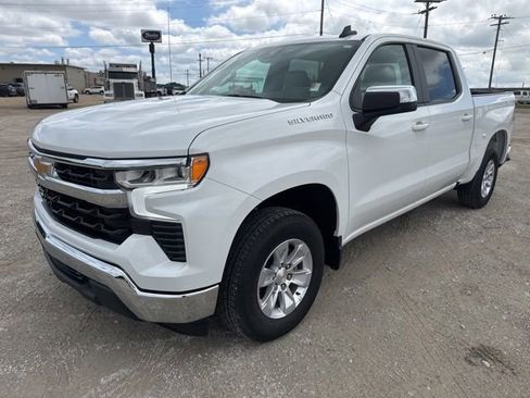 Used 2025 Chevrolet Silverado 1500 LT RWD image 1