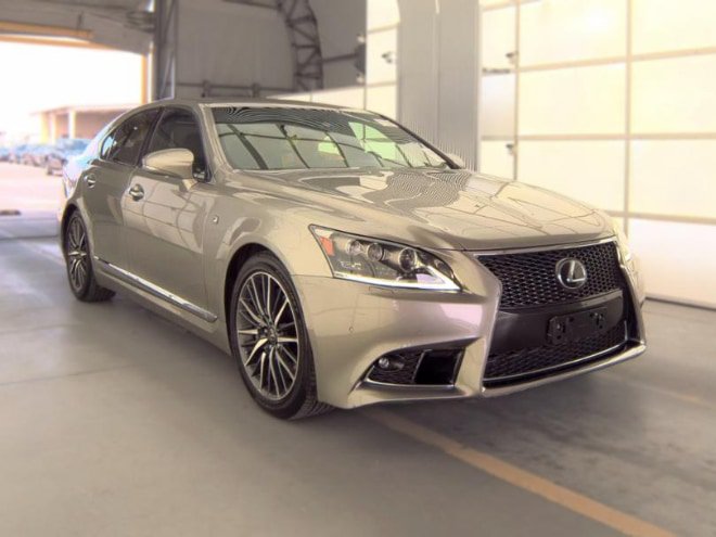 Used 2017 Lexus LS 460 F Sport RWD image 3