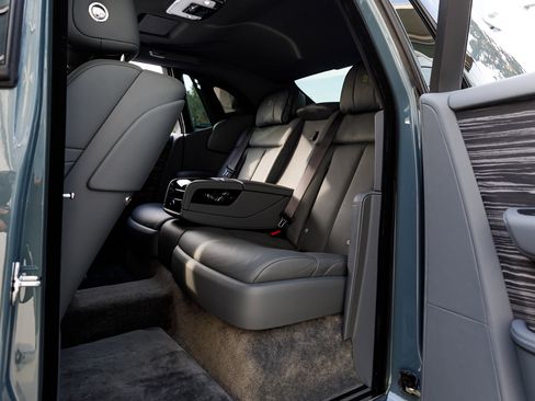 Certified 2023 Rolls-Royce Phantom Sedan w/ The Phantom Package image 36