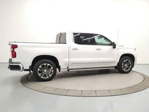 Used 2024 Chevrolet Silverado 1500 High Country w/ Technology Package image 6