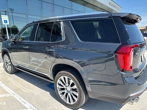 Used 2021 GMC Yukon Denali w/ Denali Premium Package RWD image 4