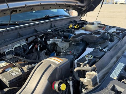 Used 2015 Ford F250 Lariat w/ Lariat Interior Package image 24