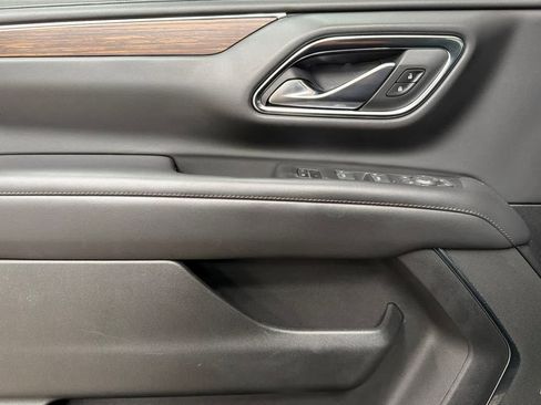 Used 2022 Chevrolet Tahoe High Country AWD/4WD image 12