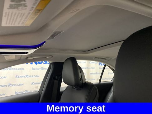 Used 2022 Mercedes-Benz C 300 4MATIC Sedan image 10