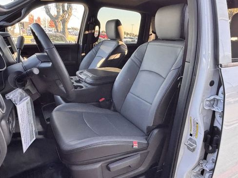 New 2024 RAM 5500 Tradesman w/ Chrome Appearance Group image 15