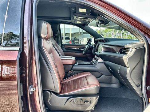 Certified 2023 GMC Yukon XL Denali Ultimate image 28