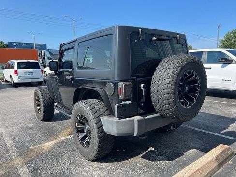 Used 2012 Jeep Wrangler Sport w/ Connectivity Group AWD/4WD image 6