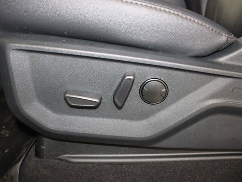 New 2026 Ford F250 Lariat w/ Black Appearance Package image 20