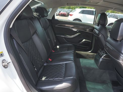 Used 2020 Audi S8 L w/ S8 Executive Package AWD/4WD image 40