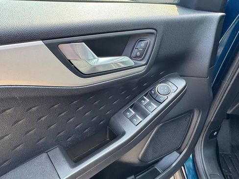 Used 2020 Ford Escape SE AWD/4WD image 18