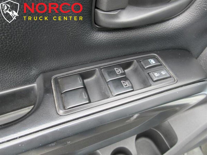 Used 2017 Nissan Titan S RWD image 10
