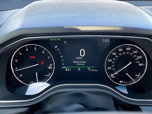 Used 2022 Toyota Avalon Touring image 18