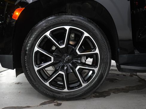 Used 2023 Chevrolet Tahoe RST w/ Luxury Package AWD/4WD image 30