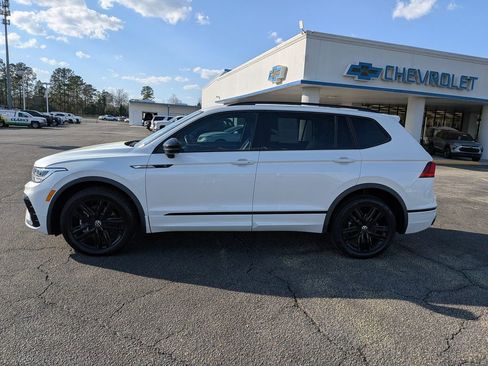 Used 2022 Volkswagen Tiguan SE R-Line image 7