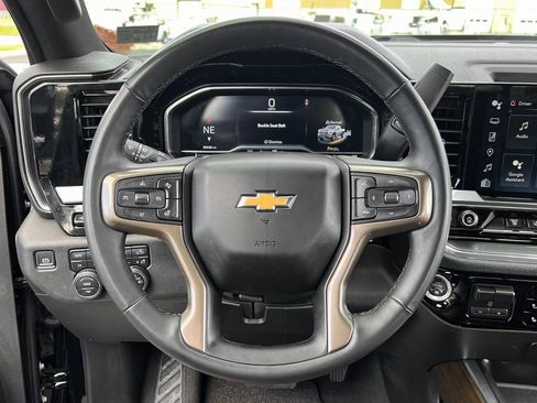 Used 2024 Chevrolet Silverado 2500 High Country w/ High Country Premium Package image 26