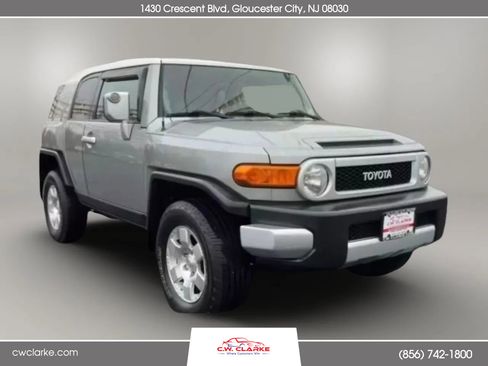 Used 2010 Toyota FJ Cruiser 4WD image 3
