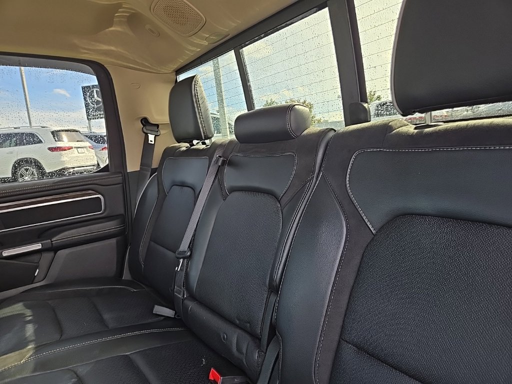 Used 2019 RAM 1500 Laramie AWD/4WD image 32
