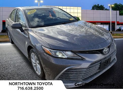 Used 2023 Toyota Camry LE image 1