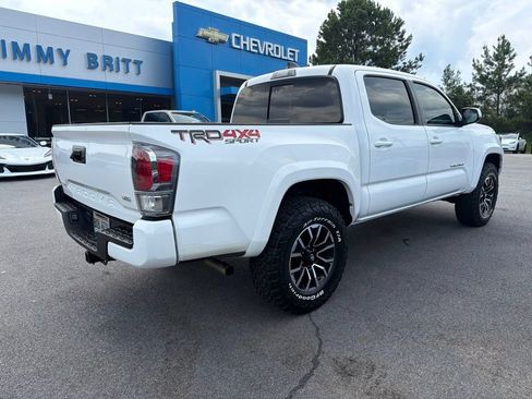 Used 2020 Toyota Tacoma TRD Sport AWD/4WD image 6