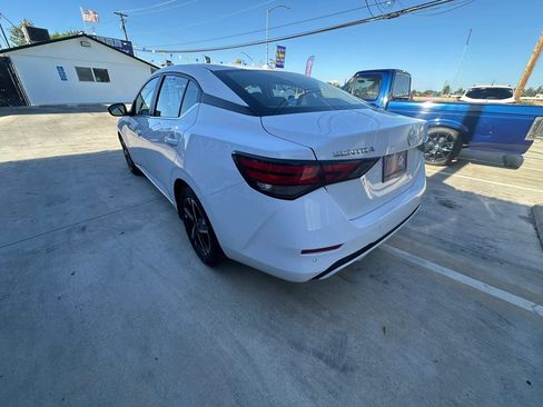 Used 2025 Nissan Sentra SV FWD image 7