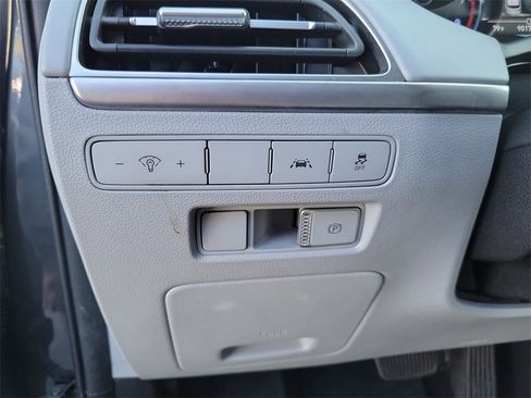 Used 2020 Hyundai Palisade SE image 28