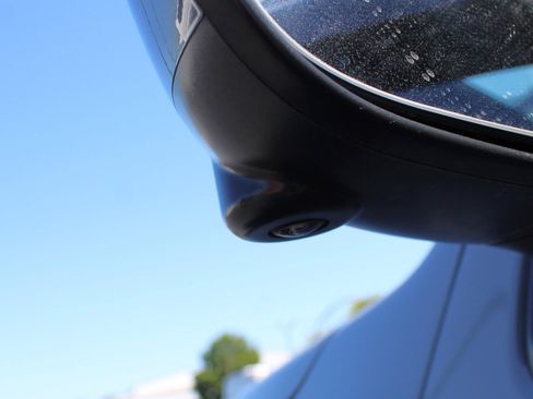 Used 2023 Nissan Frontier PRO-4X image 13